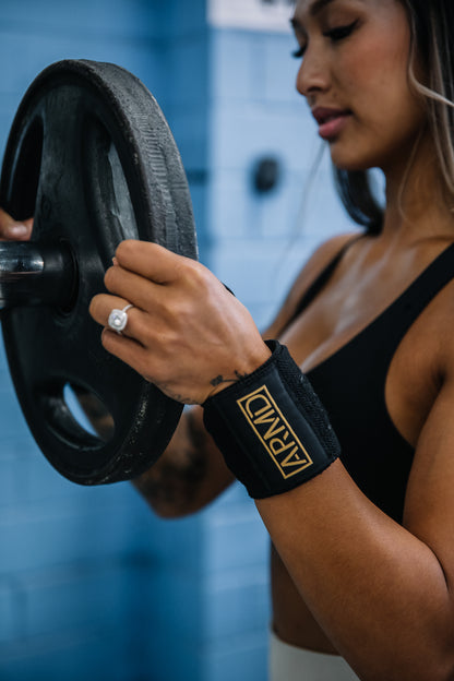 Armd -medium Wrist Wraps With Elastic Thumb Loop